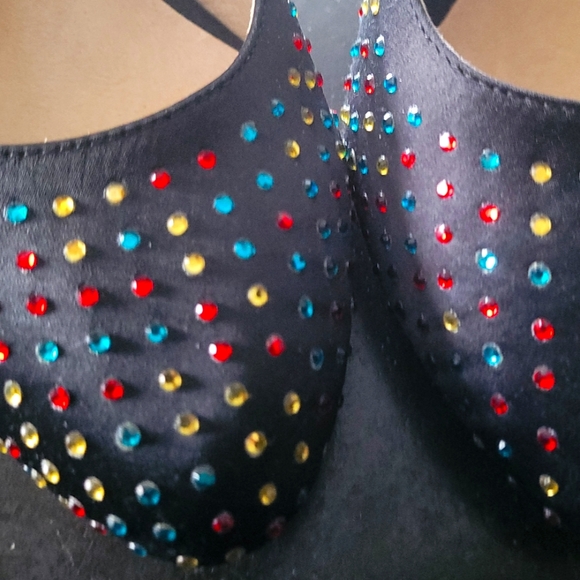 ⭐Host Pick⭐  Aldo Satin Shoes with rhinestones. Size 8.5 - Picture 2 of 5